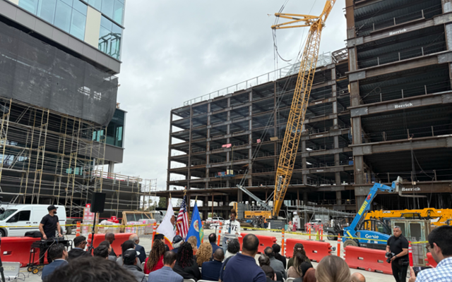 Harbor UCLA: Topping Out of the new Inpatient Tower (IPT)